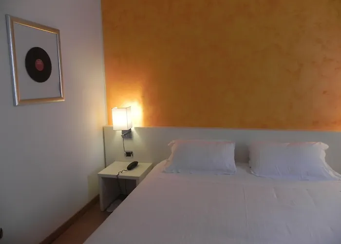 Отель Ibis Styles Vintage